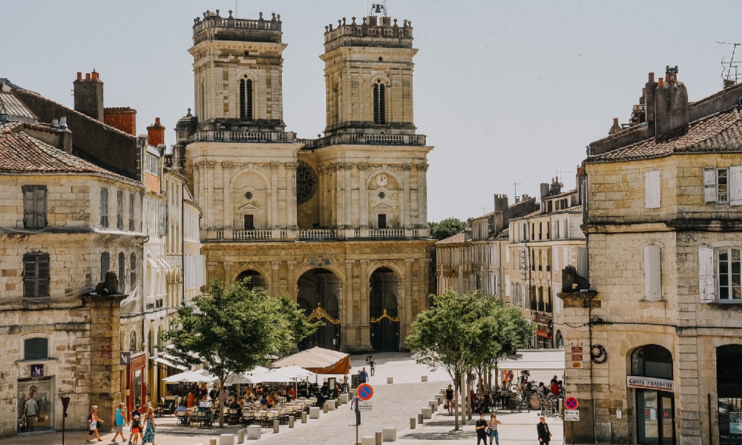 Centre-ville-dAuch-©Linstant-C-photographe_Office-de-Tourisme-Grand-Auch-coeur-de-Gascogne-1500x900